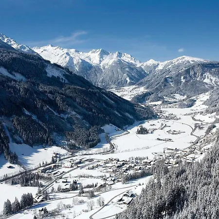 Отель Kristall - Adults Only 4*