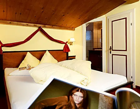 酒店 Kristall - Adults Only 4*