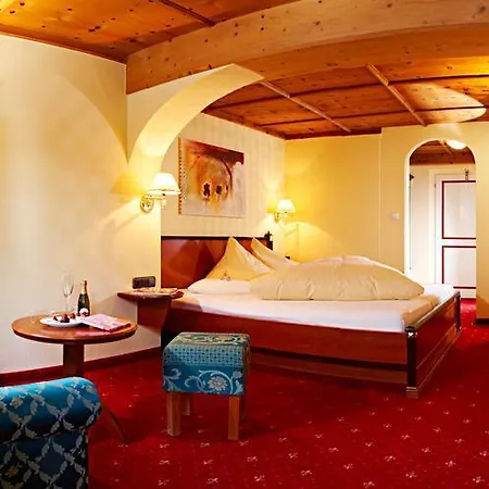 Hotel Kristall - Adults Only 4*