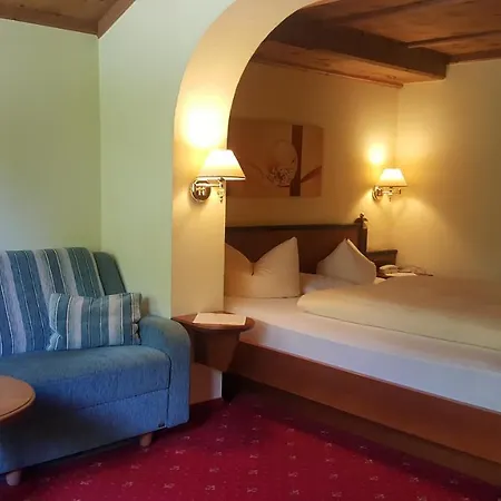 Kristall - Adults Only 4*