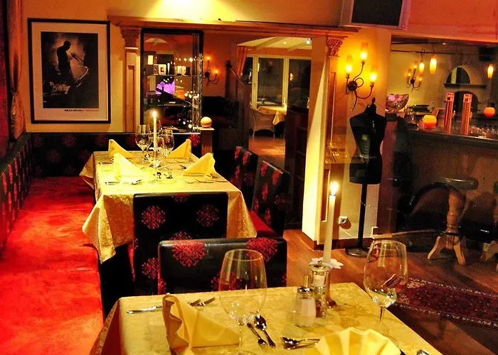 Hotell Kristall - Adults Only 4*