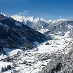 Hotel Kristall - Adults Only 4*